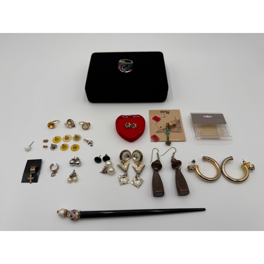 Vintage‎ Costume Jewelry Lot Earrings Ring Hair Stick Lucite Pearl Retro 80s 90s